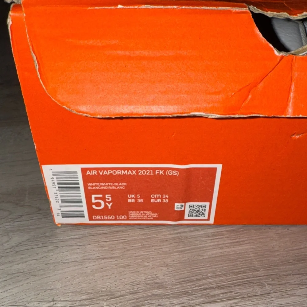 Nike Kids Black and Gray Flyknit Sneakers